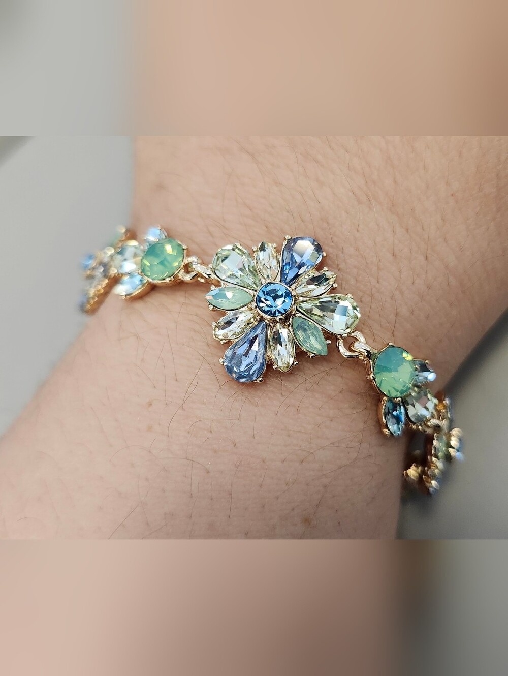 NWT Marchesa Gold-Tone Blue/Green Crystal Cluster Flower Flex Bracelet